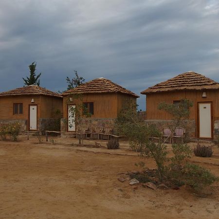 Roots Red Sea Hotel El Qoseir Bagian luar foto