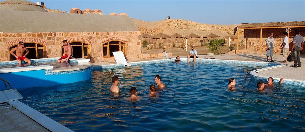Roots Red Sea Hotel El Qoseir Bagian luar foto