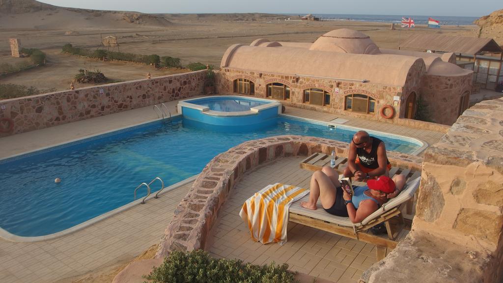 Roots Red Sea Hotel El Qoseir Bagian luar foto