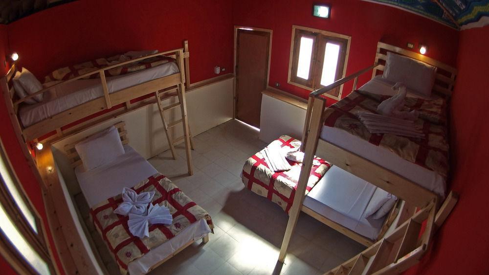 Roots Red Sea Hotel El Qoseir Bagian luar foto