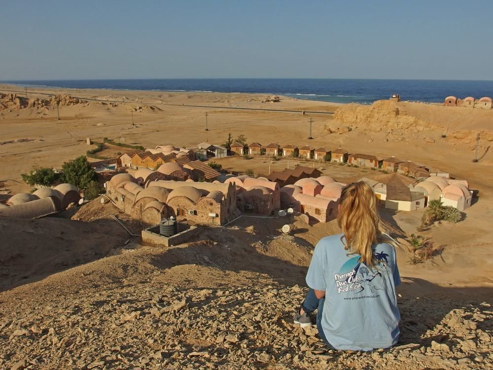 Roots Red Sea Hotel El Qoseir Bagian luar foto